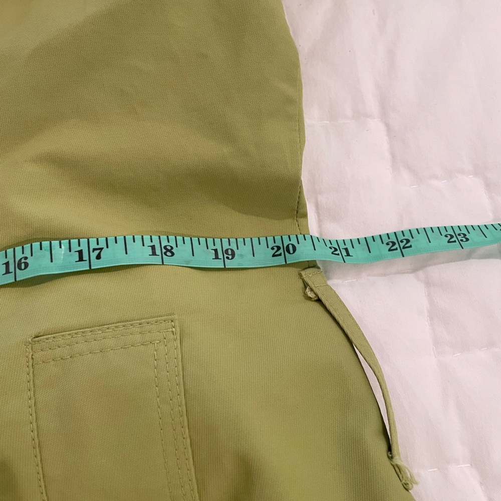 Ladies London Fog double breasted rain jacket. Color is apple green size L - Picture 7 of 12